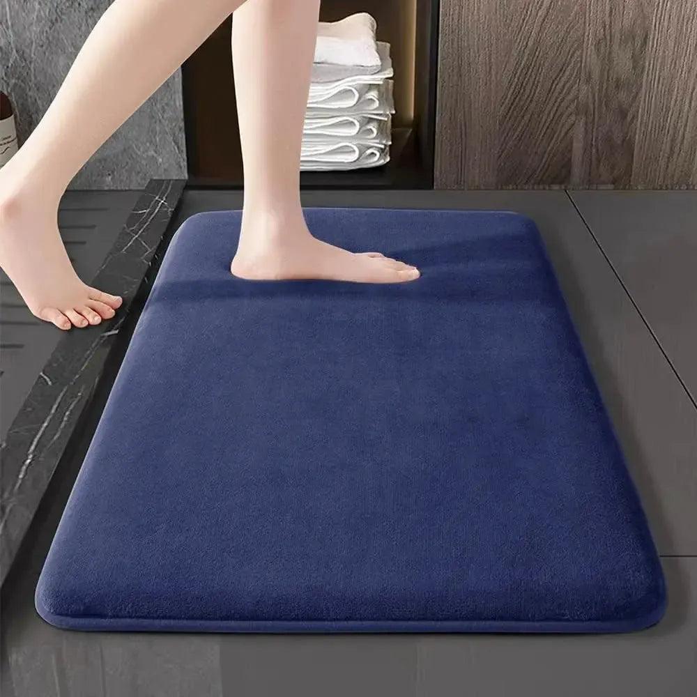 Tapis salle de bain bleu effet daim antidérapant