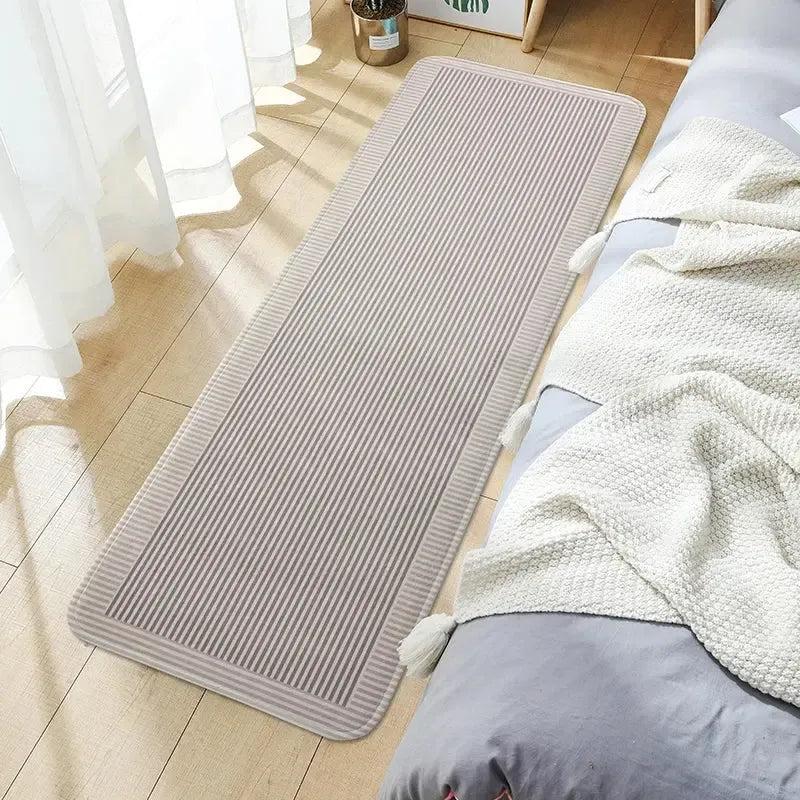 Tapis gris taupe motif relief antidérapant
