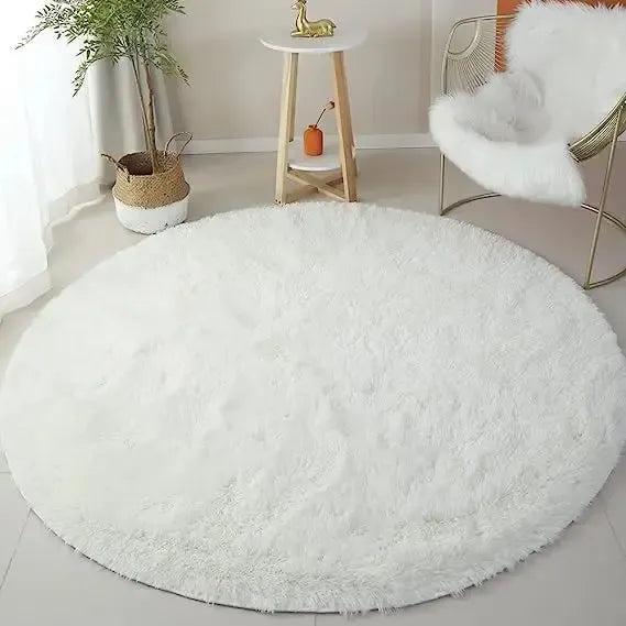Tapis rond shaggy blanc soyeux